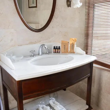 Hotel Anemon Koleksiyon Galata 4*