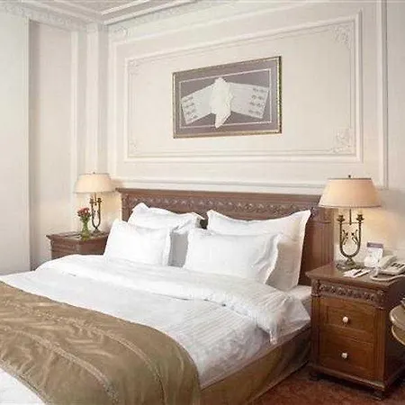 Anemon Koleksiyon Galata Hotel 3*