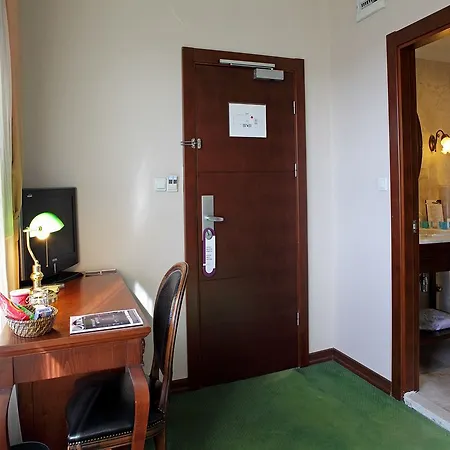 Anemon Koleksiyon Galata Hotel 4*